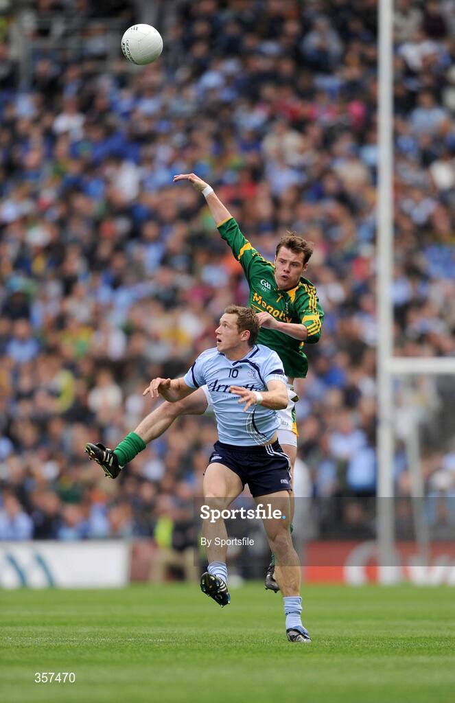 7 June 2009; Paul Flynn, Dublin, in action against Cormac McGuinness, Meath. Leinster GAA Football Senior Championship Quarter-Final, Dublin v Meath, Croke Park, Dublin. Photo by Sportsfile