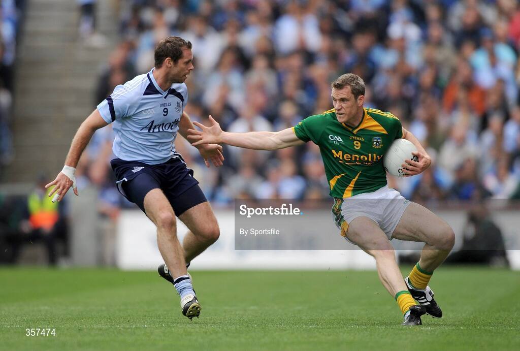 7 June 2009; Nigel Crawford, Meath, in action against Darren Magee, Dublin. Leinster GAA Football Senior Championship Quarter-Final, Dublin v Meath, Croke Park, Dublin. Photo by Sportsfile