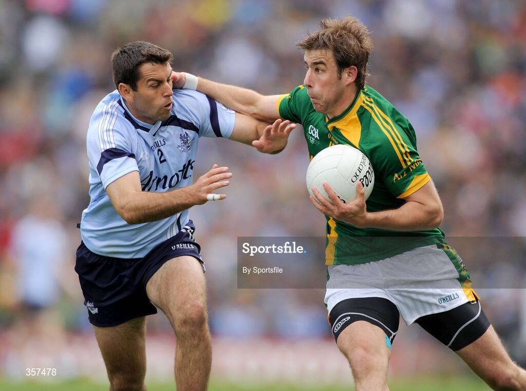 7 June 2009; Brian Farrell, Meath, in action against David Henry, Dublin. Leinster GAA Football Senior Championship Quarter-Final, Dublin v Meath, Croke Park, Dublin. Photo by Sportsfile
