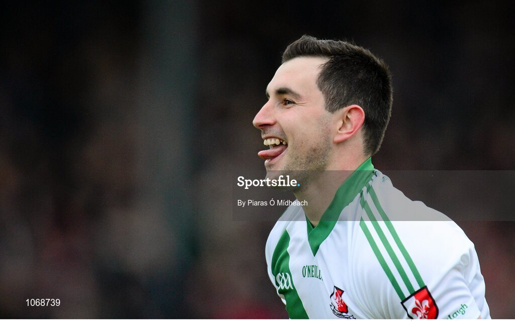 18 October 2015; Sarsfields goalkeeper Andy O'Brien celebrates late in the game. Kildare County Senior Football Championship Final, Athy v Sarsfields. St Conleth's Park, Newbridge, Co. Kildare. Picture credit: Piaras Ó Mídheach / SPORTSFILE