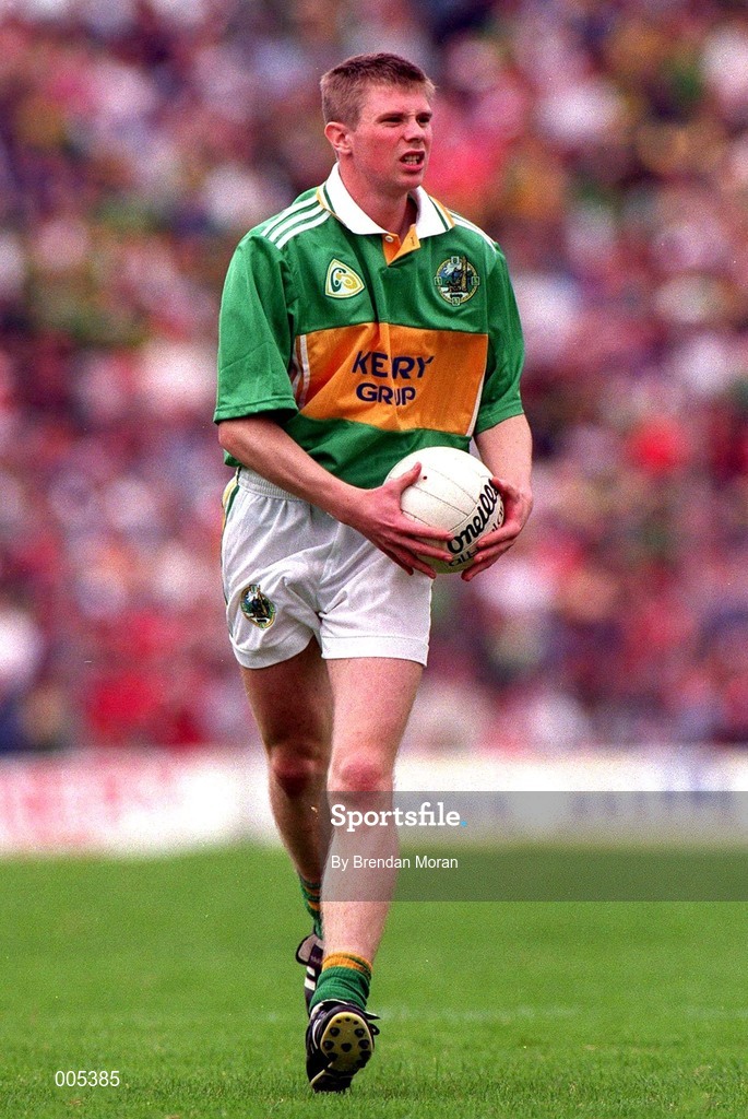 5 July 1998, Tomas O Se of Kerry during the Munster Football Championship Final at Killarney in Co Kerry. Photo by Brendan Moran/Sportsfile
