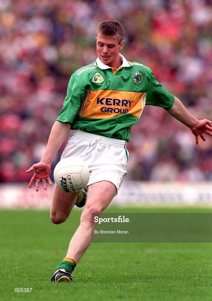 5 July 1998, Tomas O Se of Kerry during the Munster Football Championship Final at Killarney in Co Kerry. Photo by Brendan Moran/Sportsfile