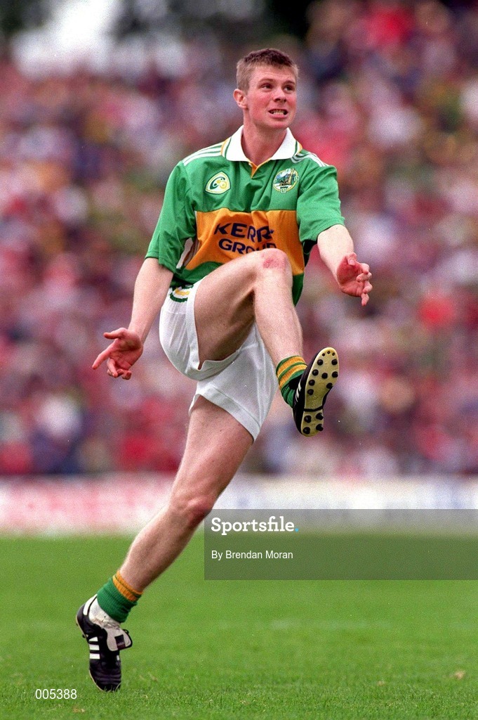 5 July 1998, Tomas O Se of Kerry during the Munster Football Championship Final at Killarney in Co Kerry. Photo by Brendan Moran/Sportsfile