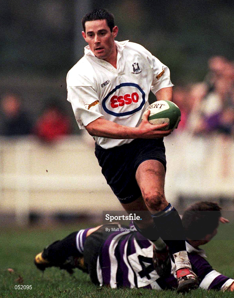 23 December 2000; Brian O'Meara of Cork Constitution during the AIB All-Ireland League Division 1 match between Terenure College RFC and Cork Constitution RFC at Lakelands Park in Dublin. Photo by Matt Browne/Sportsfile