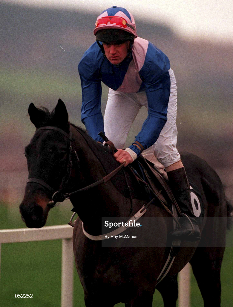 26 December 2000; Colonel Ludlow, with Kieran Kelly up, go to post prior to the Kerry Spring Maiden Hurdle on Day One of the Leopardstown Christmas Festival at Leopardstown Racecourse in Dublin. Photo by Ray McManus/Sportsfile