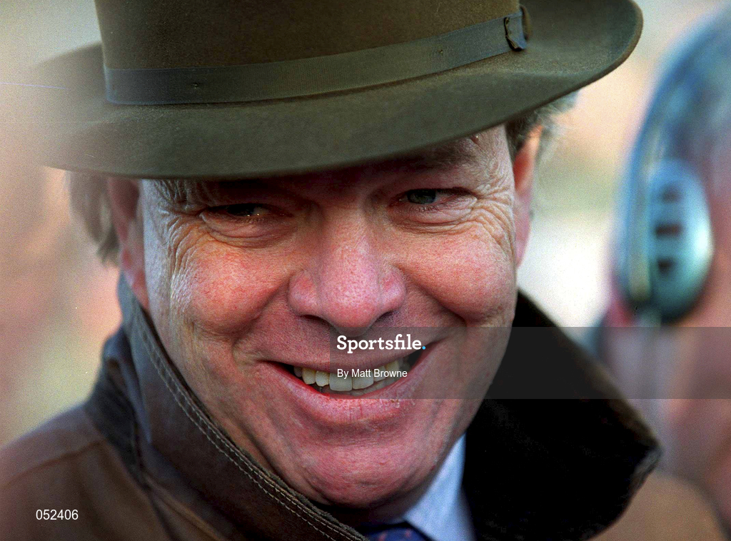 27 December 2000; Trainer Edward O'Grady on Day Two of the Leopardstown Christmas Festival at Leopardstown Racecourse in Dublin. Photo by Matt Browne/Sportsfile