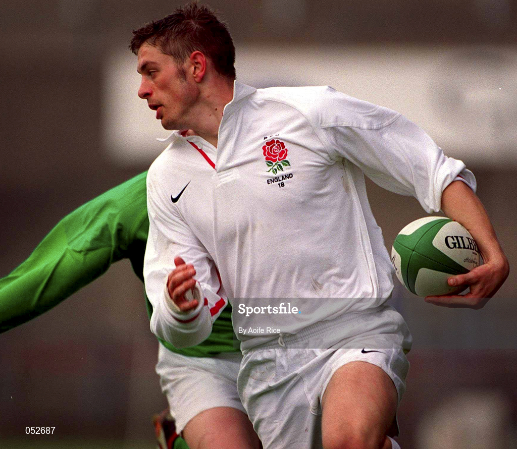 28 April 2000; John Holtby of England during the 4 Nations U18 Championship match between Ireland and England at Lansdowne Road in Dublin. Photo by Aoife Rice/Sportsfile