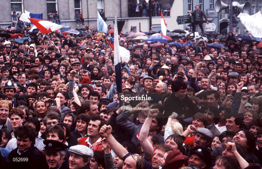 10 June 1985; A general view of the crowds as supporters welcome back World Boxing Featherweight Champion Barry McGuigan during a homecoming in Clones, Monaghan. Photo by Ray McManus/Sportsfile