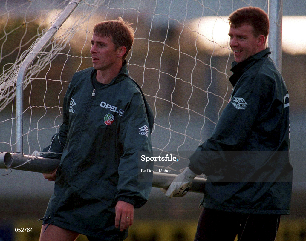 7 November 1996; David Kelly, left, and Alan Kelly carry the goalposts during a Republic of Ireland training session at Oriel Park in Dundalk. Photo by David Maher/Sportsfile