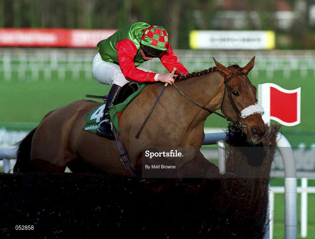 27 December 2000; Lyreen Wonder, with Barry Cash up, jumps the last during the paddypower.com Handicap Steeplechase on Day Two of the Leopardstown Christmas Festival at Leopardstown Racecourse in Dublin. Photo by Matt Browne/Sportsfile