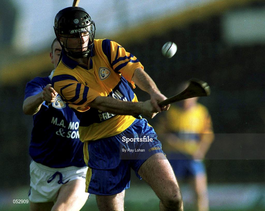26 November 2000; Martin Conlon of Sixmilebridge during the AIB Munster Senior Hurling Club Championship Final match between Sixmilebridge and Mount Sion at Semple Stadium in Thurles, Tipperary. Photo by Ray Lohan/Sportsfile