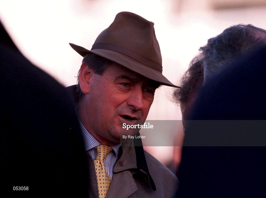 23 January 2000; Trainer Noel Meade at Leopardstown Racecourse in Dublin. Photo by Ray Lohan/Sportsfile