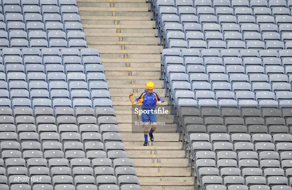 18 June 2009; An Our Ladys BNS player makes his way from the stand. Allianz Cumann na mBunscoil Finals, Our Ladys BNS, Ballinteer, v Scoil Colm, Crumlin, Corn Harry Conlon, Croke Park, Dublin. Picture credit: Brian Lawless / SPORTSFILE