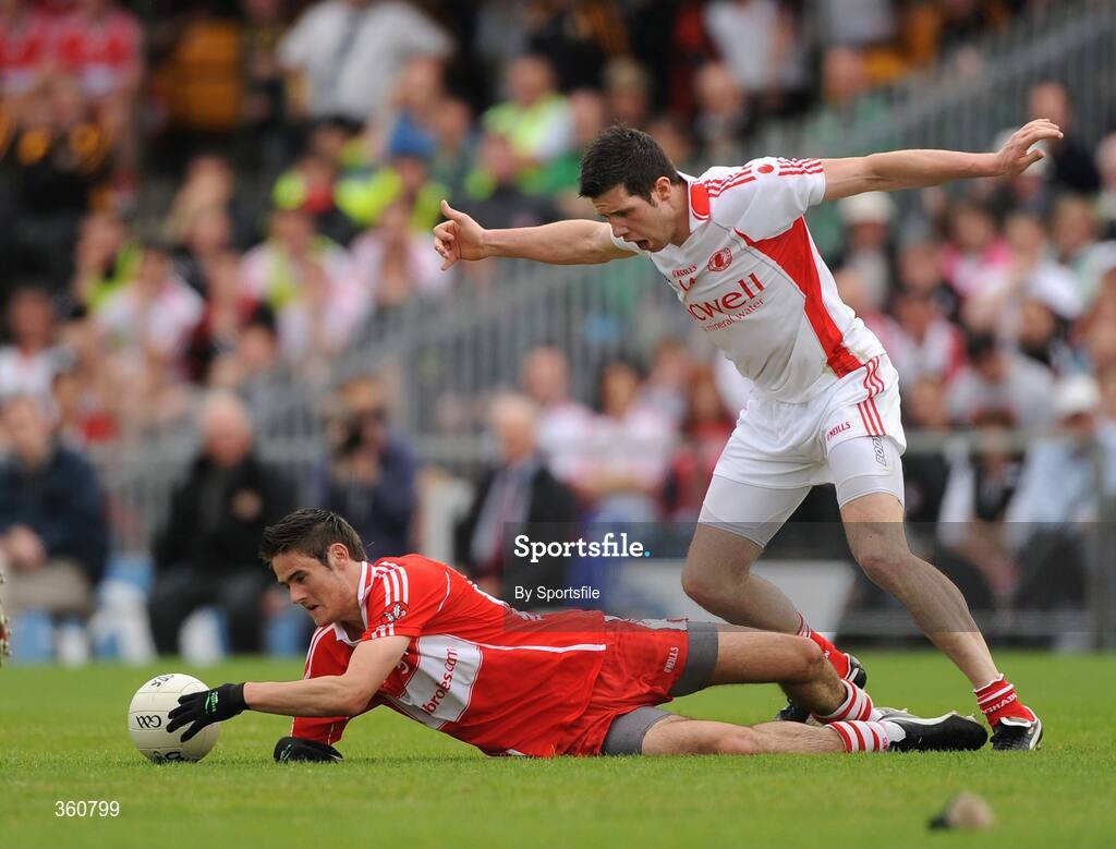 21 June 2009; Chrissy McKaigue, Derry, in action against Sean Cavanagh, Tyrone. GAA Football Ulster Senior Championship Semi-Final, Tyrone v Derry, Casement Park, Belfast, Co. Antrim. Photo by Sportsfile