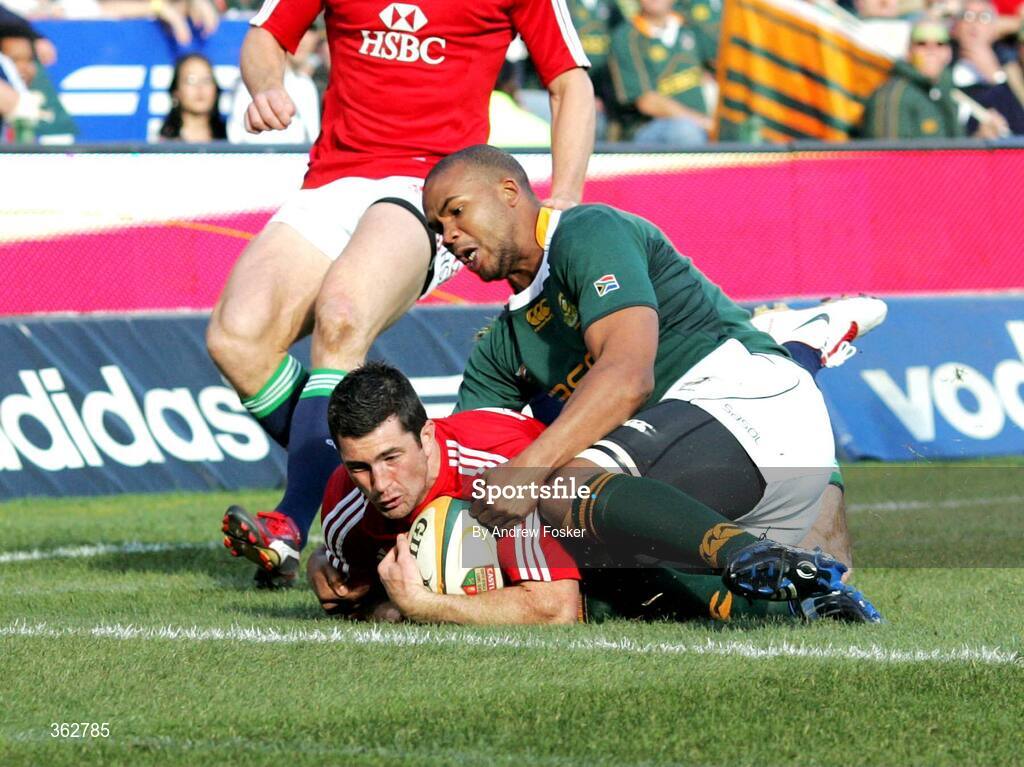 27 June 2009; Rob Kearney, British and Irish Lions, scores a try for the Lions despite the tackle from J P Pietersen, South Africa. 2nd Test, South Africa v British and Irish Lions, Loftus Versfeld Stadium, Pretoria, South Africa. Picture credit: Andrew Fosker / SPORTSFILE