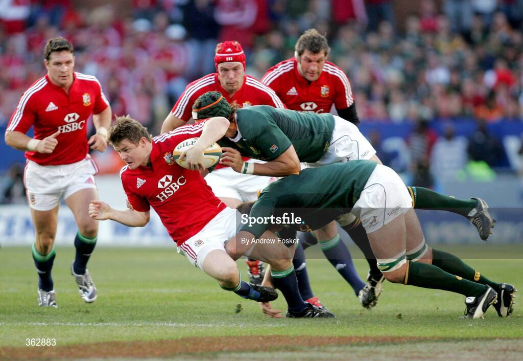 27 June 2009; Brian O'Driscoll, British and Irish Lions, is tackled by Victor Matfield and Bakkies Botha, South Africa. 2nd Test, South Africa v British and Irish Lions, Loftus Versfeld Stadium, Pretoria, South Africa. Picture credit: Andrew Fosker / SPORTSFILE