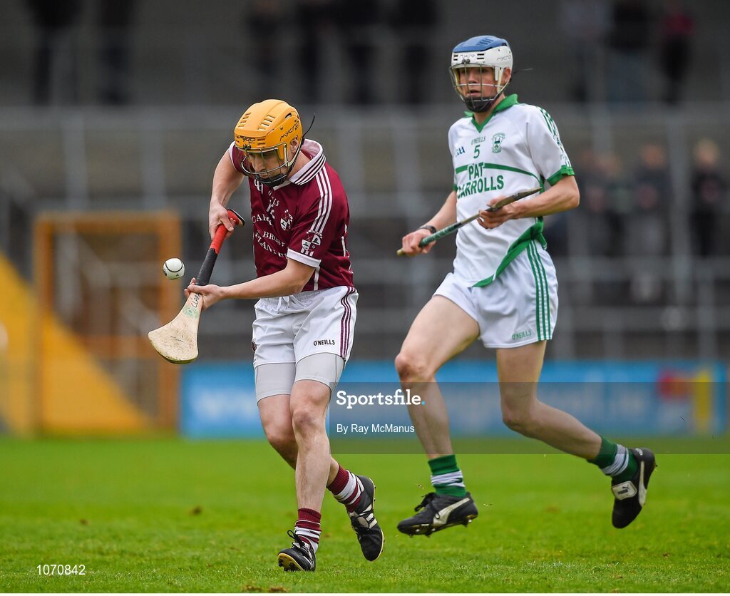 25 October 2015; Liam Ryan, Clara, in action against Huw Lawlor, O'Loughlin Gaels. St. Canice's Credit Union  Kilkenny County Senior Hurling Championship Final, Clara v O'Loughlin Gaels. Nowlan Park, Kilkenny. Picture credit: Ray McManus / SPORTSFILE