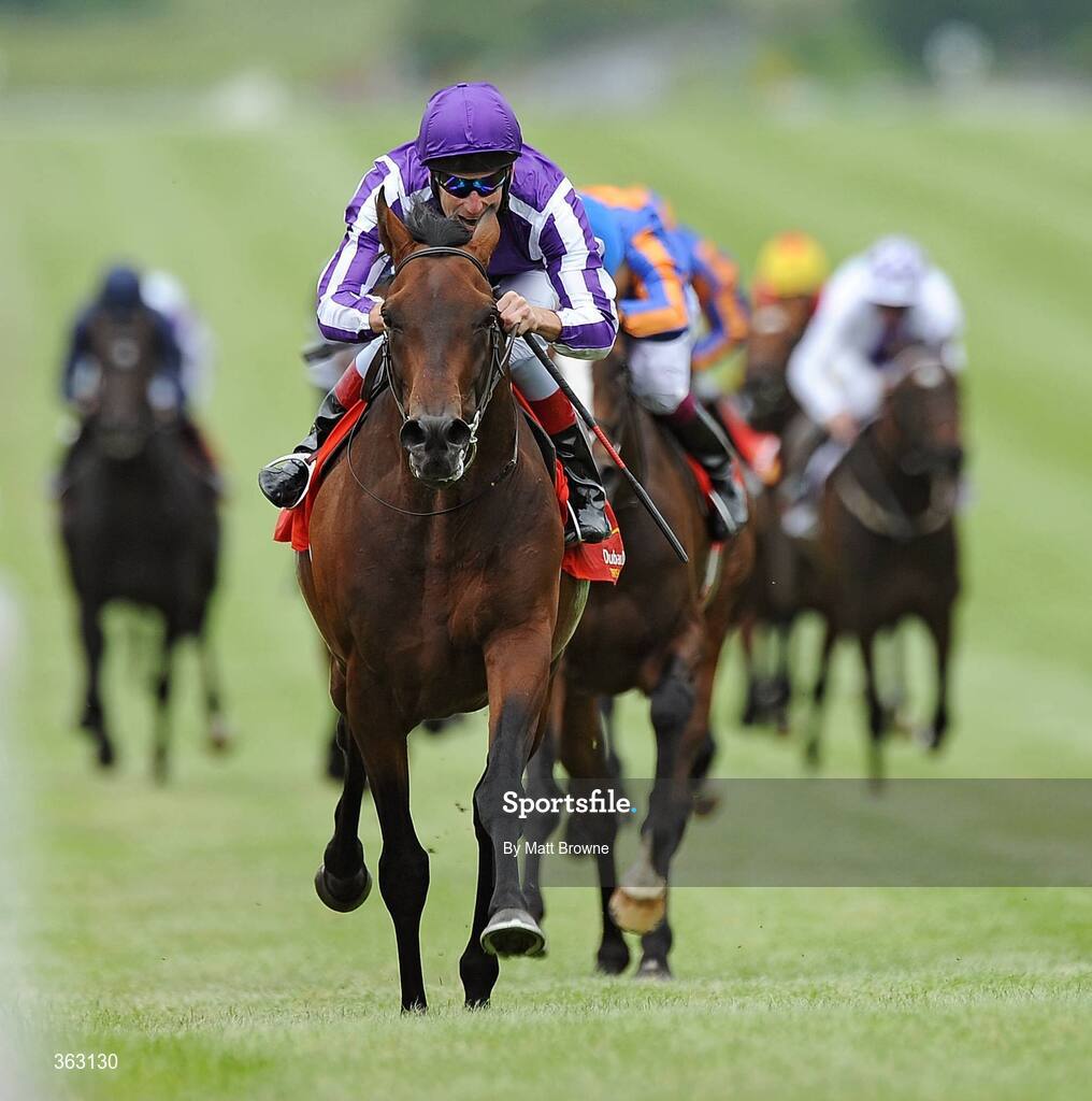 28 June 2009; Fame And Glory, with Johnny Murtagh up, on their way to winning the Dubai Duty Free Irish Derby. Irish Derby Festival - Sunday, Curragh Racecourse, Co. Kildare. Picture credit: Matt Browne / SPORTSFILE