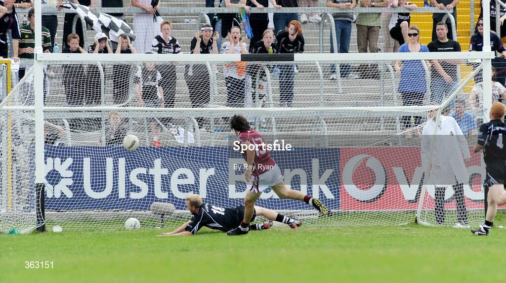 28 June 2009; Sean Armstrong, Galway, scores their goal as Paul McGovern, Sligo tries to save. GAA Football Connacht Senior Championship Semi-Final, Sligo v Galway, Markievicz Park, Sligo. Picture credit: Ray Ryan / SPORTSFILE