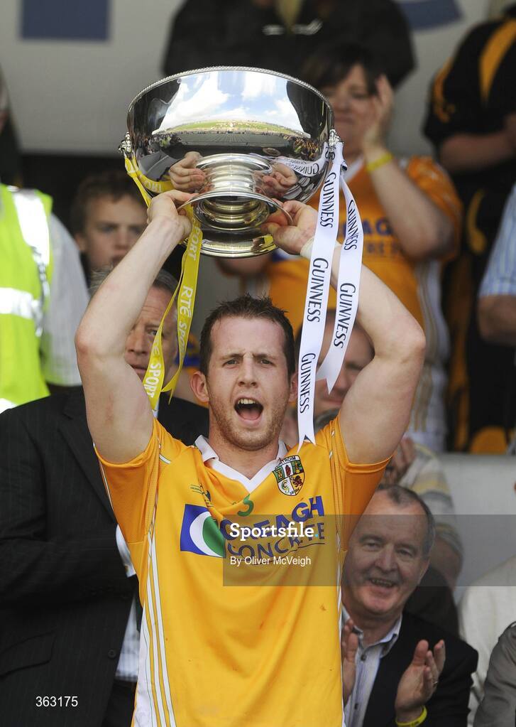 28 June 2009; Anrtrim Captain Neil McGarry lifts the Liam Harvey cup. GAA Hurling Ulster Senior Championship Final, Antrim v Down, Casement Park, Belfast, Co. Antrim. Picture credit: Oliver McVeigh / SPORTSFILE *** Local Caption ***
