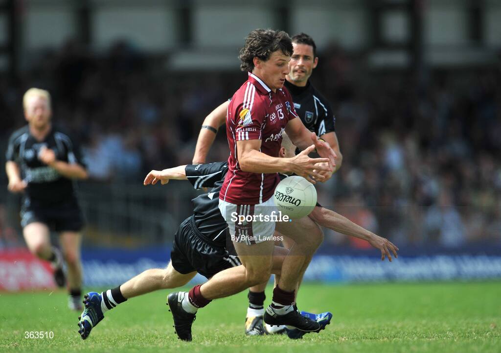 28 June 2009; Sean Armstrong, Galway, in action against Jonathon Davey, Sligo. GAA Football Connacht Senior Championship Semi-Final, Sligo v Galway, Markievicz Park, Sligo. Picture credit: Brian Lawless / SPORTSFILE