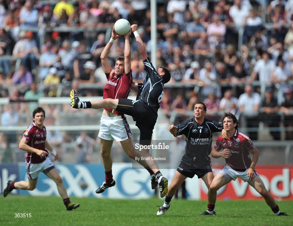28 June 2009; Paul Conroy, Galway, in action against Eugene Mullen, Sligo. GAA Football Connacht Senior Championship Semi-Final, Sligo v Galway, Markievicz Park, Sligo. Picture credit: Brian Lawless / SPORTSFILE
