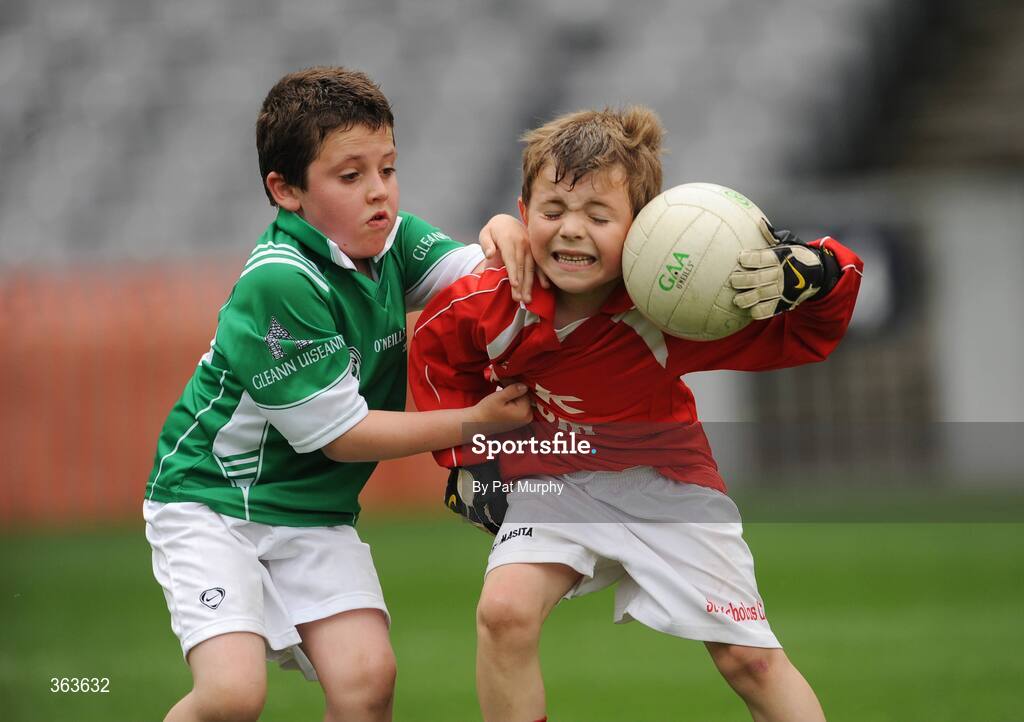 1 July 2009; Paudi Downey, St. Nicholas, Co. Louth, in action against Eoin Fitzpatrick, Killeshan, Co. Laois, left, during the Leinster GAA Go Games ‘Play & Stay with the GAA’ activity day. Croke Park, Dublin. Picture credit: Pat Murphy / SPORTSFILE