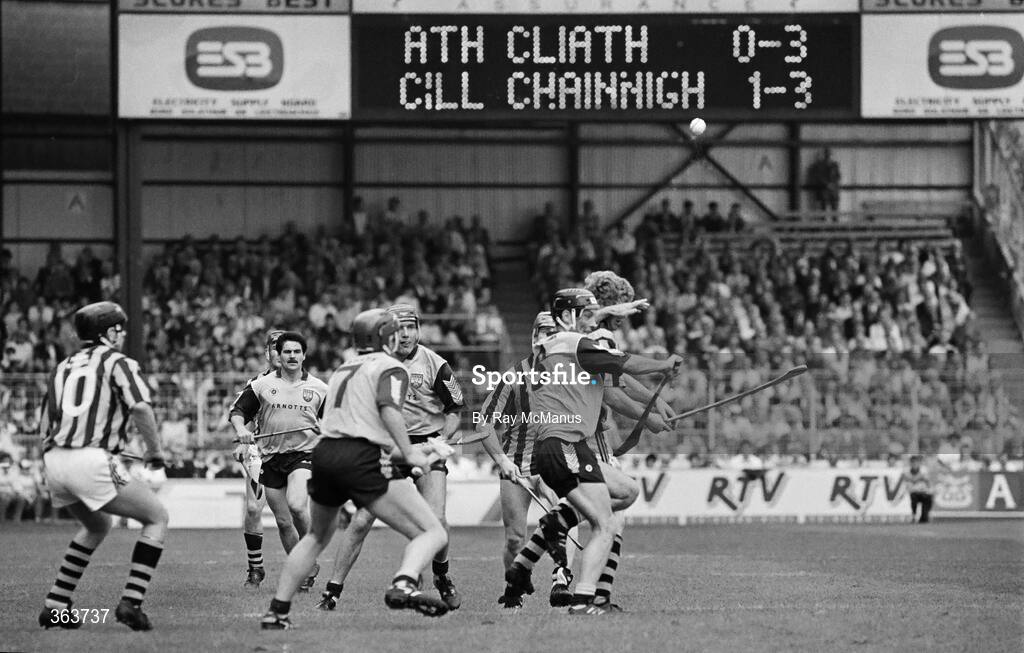 21 July 1991; A general view of the action between Dublin and Kilkenny. Leinster Senior Hurling Championship Final, Dublin v Kilkenny, Croke Park, Dublin. Picture credit; Ray McManus / SPORTSFILE
