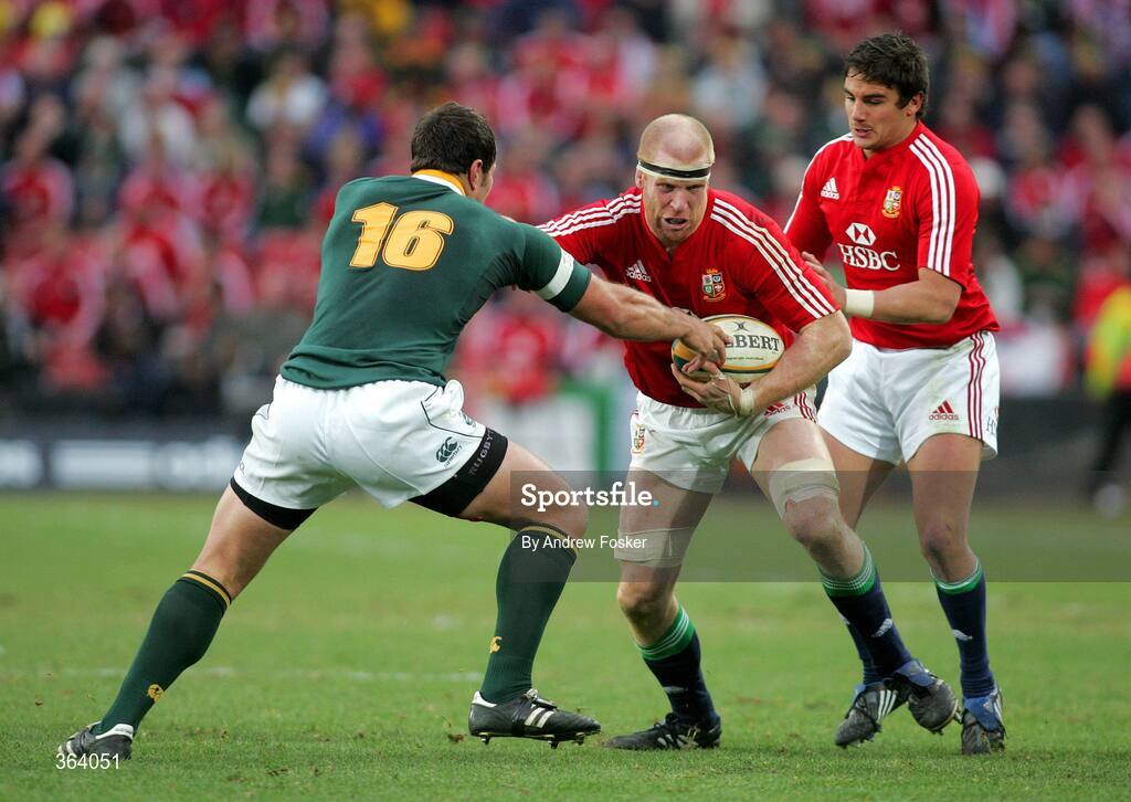 4 July 2009; Paul O'Connell, British and Irish Lions, in action against Bismarck du Plessis, South Africa. 3rd Test, South Africa v British and Irish Lions, Ellis Park, Johannesburg, South Africa. Picture credit: Andrew Fosker / SPORTSFILE