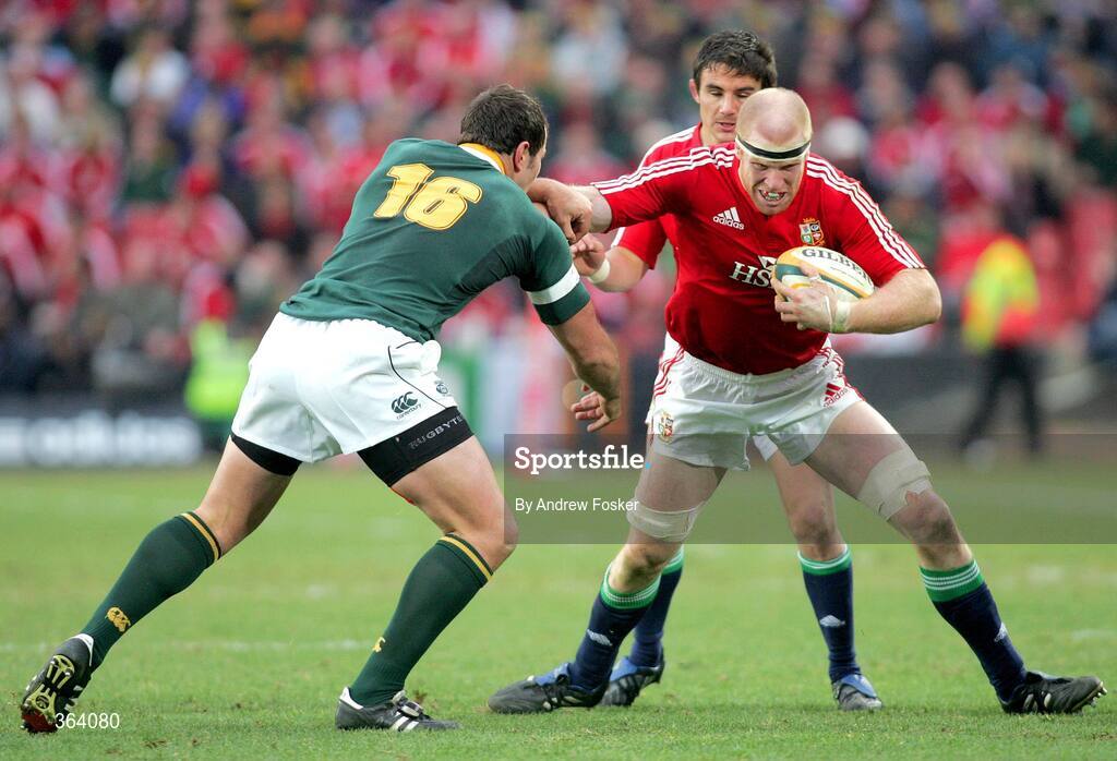 4 July 2009;  Paul O'Connell, British and Irish Lions, in action against Bismarck du Plessis, South Africa. 3rd Test, South Africa v British and Irish Lions, Ellis Park, Johannesburg, South Africa. Picture credit: Andrew Fosker / SPORTSFILE