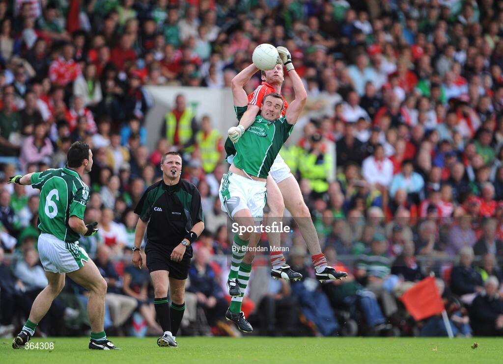 5 July 2009; Nicholas Murphy, Cork, contests a dropping ball with John Galvin, Limerick. GAA Football Munster Senior Championship Final, Limerick v Cork, Pairc Ui Chaoimh, Cork. Picture credit: Brendan Moran / SPORTSFILE