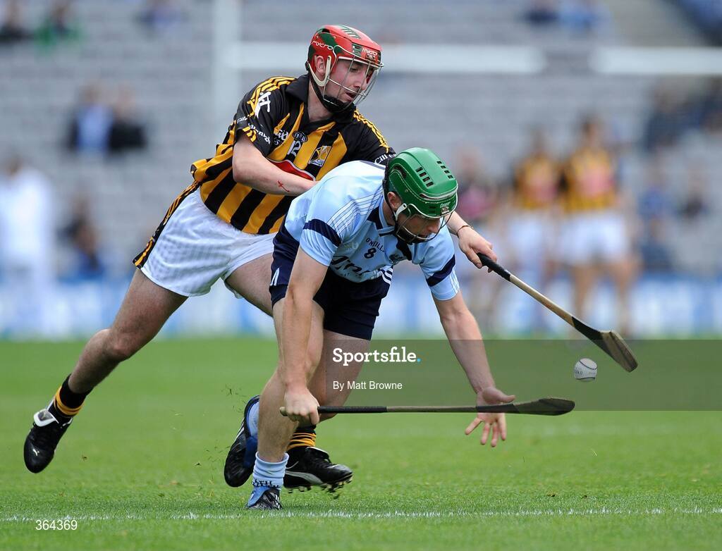 5 July 2009; John McCaffrey, Dublin, in action against Eoin Larkin, Kilkenny. GAA Hurling Leinster Senior Championship Final, Kilkenny v Dublin, Croke Park, Dublin. Picture credit: Matt Browne / SPORTSFILE