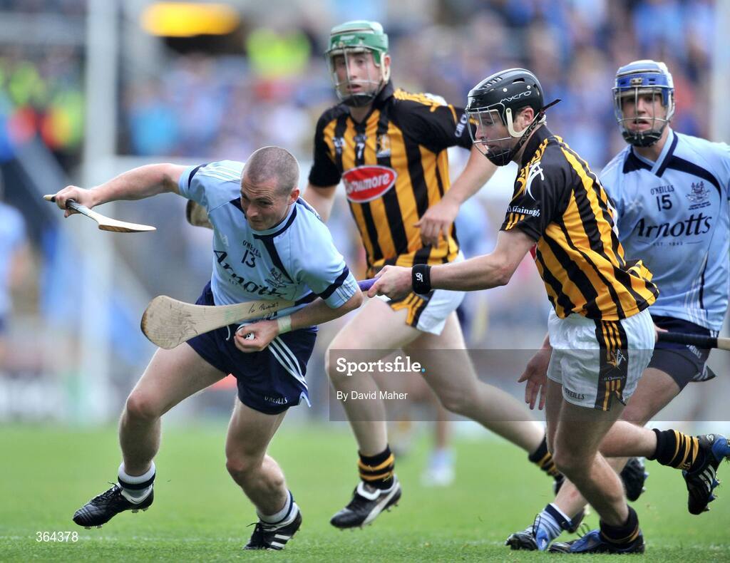 5 July 2009; David O'Callaghan, Dublin, in action against J.J.Delaney, Kilkenny. GAA Hurling Leinster Senior Championship Final, Kilkenny v Dublin, Croke Park, Dublin. Picture credit: David Maher / SPORTSFILE