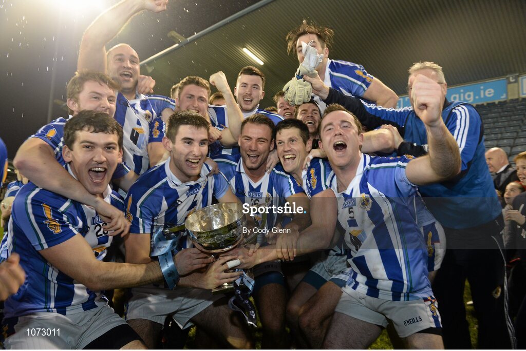 1 November 2015; Ballyboden St Endas players celebrate with the cup. Dublin County Senior Football Championship Final, St Vincents GAA v Ballyboden St Endas. Parnell Park, Donnycarney, Dublin. Picture credit: Cody Glenn / SPORTSFILE
