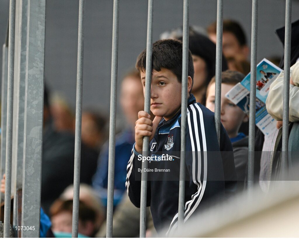 1 November 2015; A young supporter during the first half. Dublin County Senior Football Championship Final, St Vincents GAA v Ballyboden St Endas. Parnell Park, Donnycarney, Dublin. Picture credit: Dáire Brennan / SPORTSFILE
