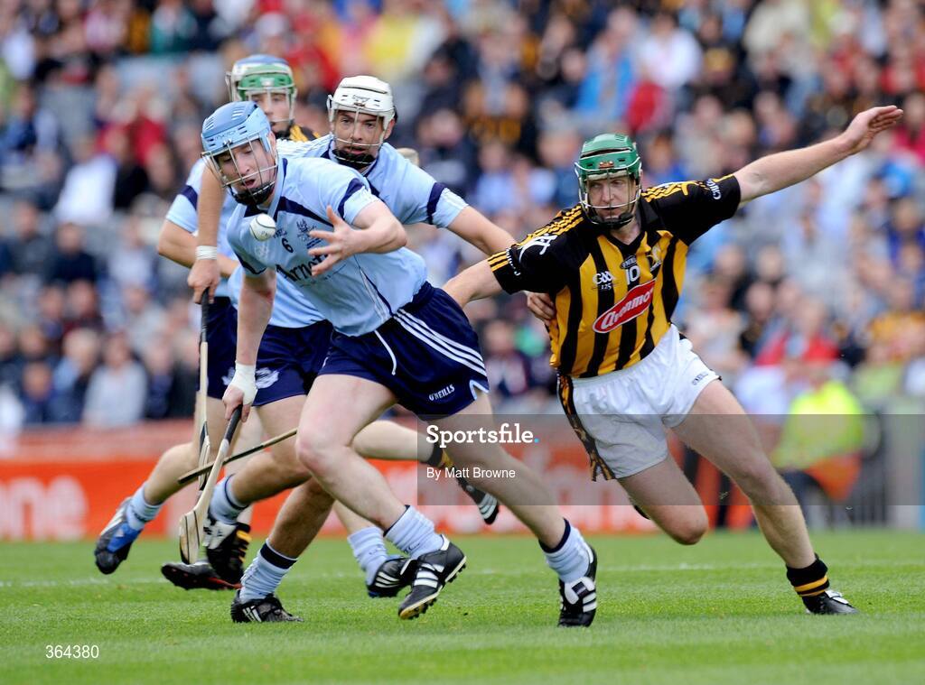 5 July 2009; Joe Boland, Dublin, in action against Henry Shefflin, Kilkenny. GAA Hurling Leinster Senior Championship Final, Kilkenny v Dublin, Croke Park, Dublin. Picture credit: Matt Browne / SPORTSFILE