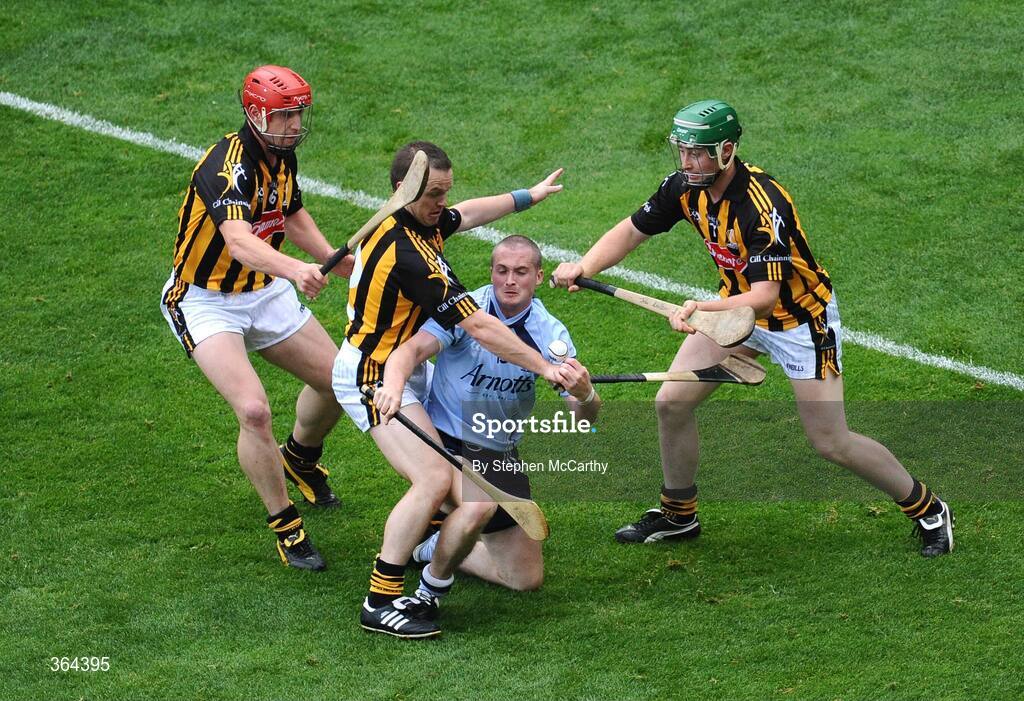 5 July 2009; David O'Callaghan, Dublin, in action against Kilkenny players, from left, John Tennyson, Michael Kavanagh and John Dalton. GAA Hurling Leinster Senior Championship Final, Kilkenny v Dublin, Croke Park, Dublin. Picture credit: Stephen McCarthy / SPORTSFILE