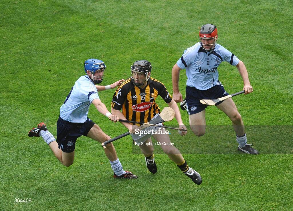 5 July 2009; Aidann Fogarty, Kilkenny, in action against Alan McCrabbe, left, and Niall Corcoran, Dublin. GAA Hurling Leinster Senior Championship Final, Kilkenny v Dublin, Croke Park, Dublin. Picture credit: Stephen McCarthy / SPORTSFILE