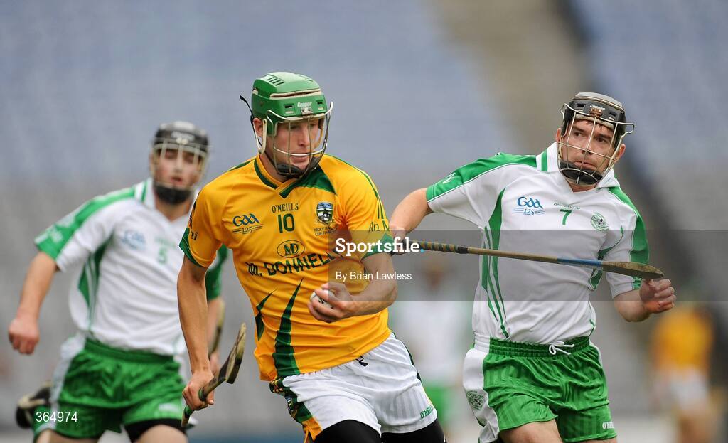 11 July 2009; Peter Durnin, Meath, in action against Keith Kennedy, London. Nicky Rackard Cup Final, Meath v London, Croke Park, Dublin. Picture credit: Brian Lawless / SPORTSFILE