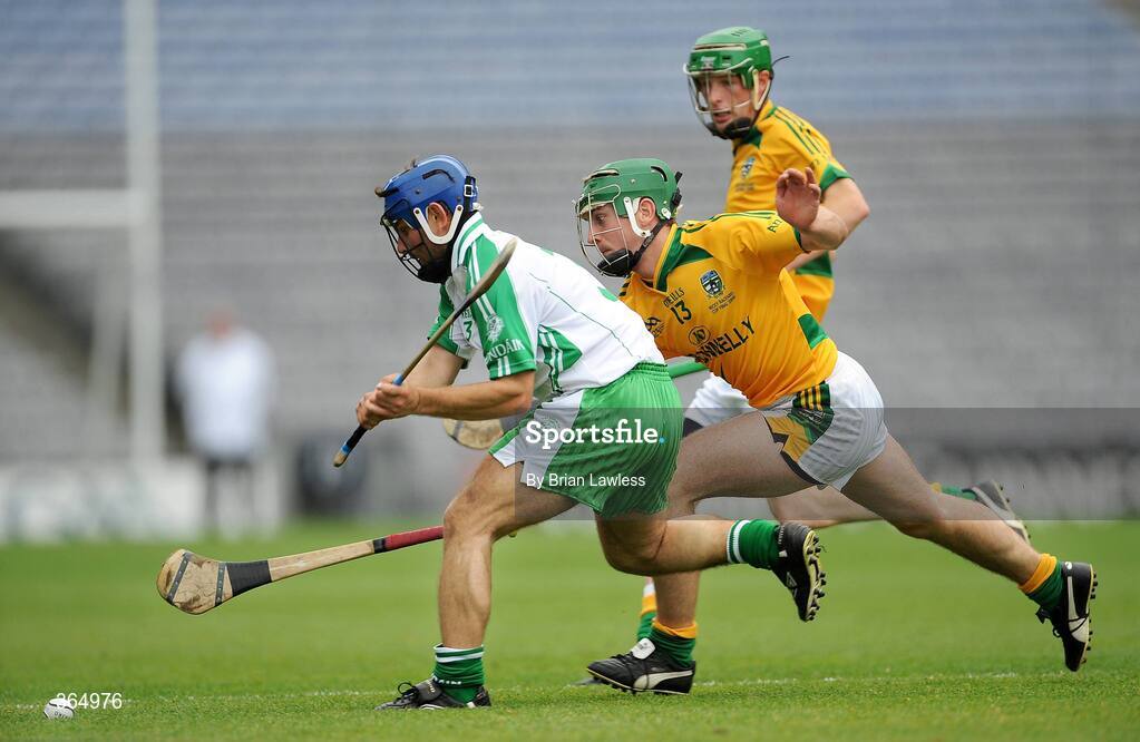 11 July 2009; Colm Burke, London, in action against Joey Keena and Peter Durnin, right, Meath. Nicky Rackard Cup Final, Meath v London, Croke Park, Dublin. Picture credit: Brian Lawless / SPORTSFILE