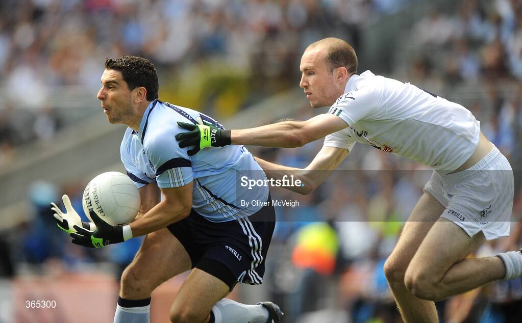 12 July 2009; Bernard Brogan, Dublin, in action against Hugh McGrillen, Kildare. GAA Football Leinster Senior Championship Final, Dublin v Kildare, Croke Park, Dublin. Picture credit: Oliver McVeigh / SPORTSFILE