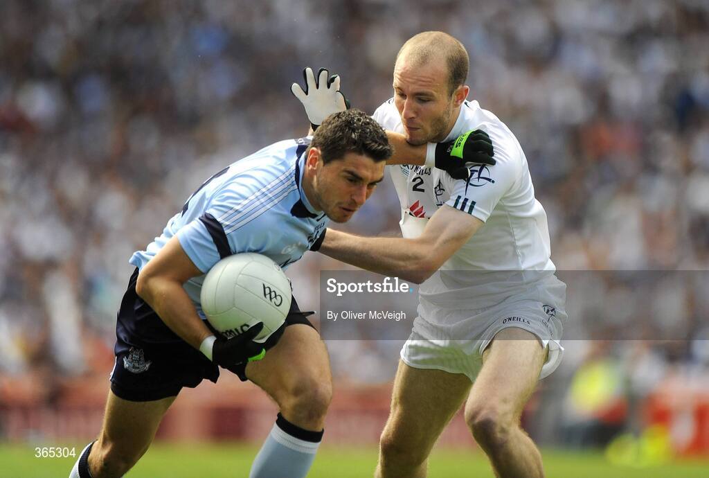 12 July 2009; Bernard Brogan, Dublin, in action against Hugh McGrillen, Kildare. GAA Football Leinster Senior Championship Final, Dublin v Kildare, Croke Park, Dublin. Picture credit: Oliver McVeigh / SPORTSFILE