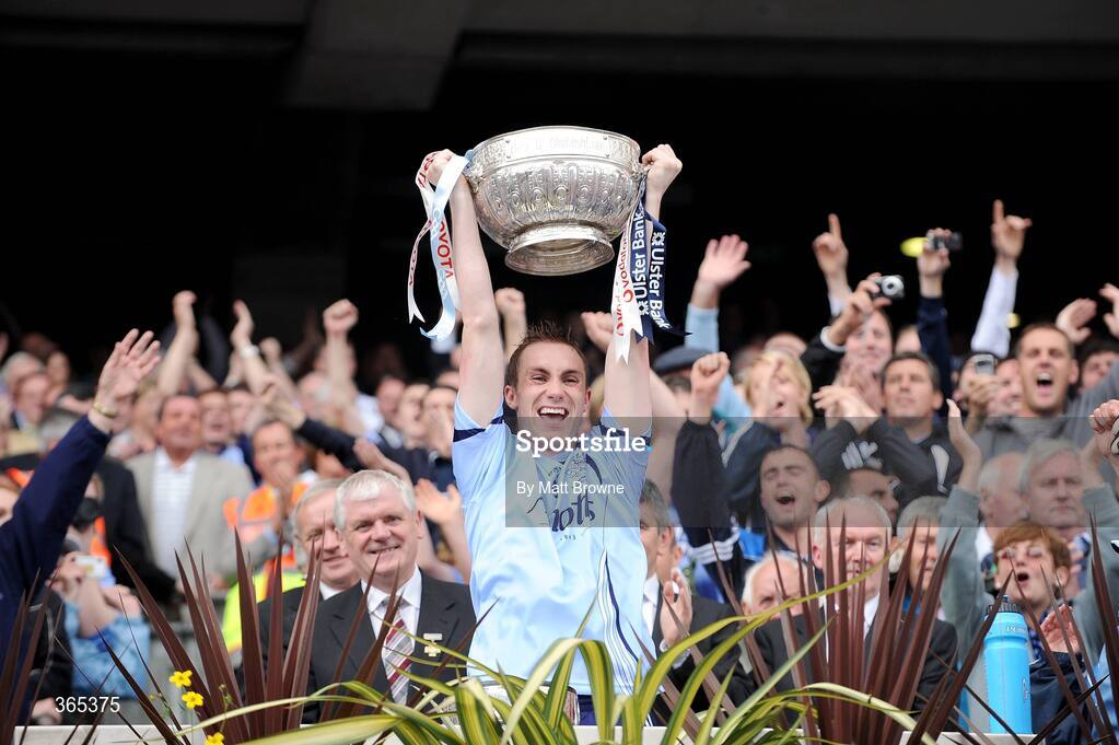 12 July 2009; Dublin captain Paul Griffin lifts the Delaney Cup. GAA Football Leinster Senior Championship Final, Dublin v Kildare, Croke Park, Dublin. Picture credit: Matt Browne / SPORTSFILE