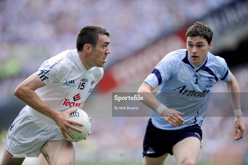 12 July 2009; John Doyle, Kildare, in action against Paddy Andrews, Dublin. GAA Football Leinster Senior Championship Final, Dublin v Kildare, Croke Park, Dublin. Picture credit: Matt Browne / SPORTSFILE