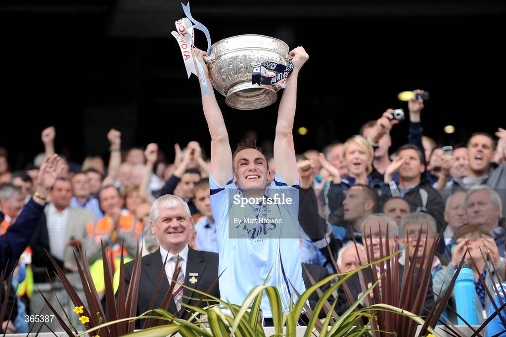 12 July 2009; Dublin captain Paul Griffin lifts the Delaney Cup. GAA Football Leinster Senior Championship Final, Dublin v Kildare, Croke Park, Dublin. Picture credit: Matt Browne / SPORTSFILE