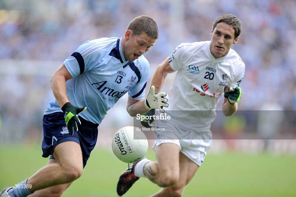 12 July 2009; Conal Keaney, Dublin, in action against Gary White, Kildare. GAA Football Leinster Senior Championship Final, Dublin v Kildare, Croke Park, Dublin. Picture credit: Matt Browne / SPORTSFILE