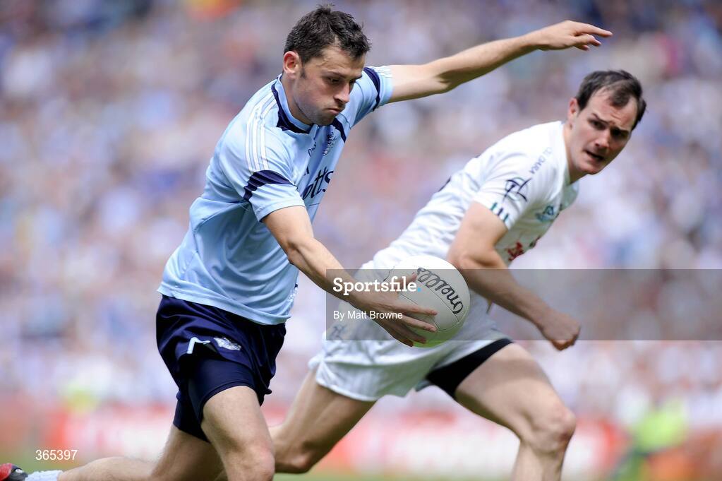 12 July 2009; Alan Brogan, Dublin, in action against Michael Foley, Kildare. GAA Football Leinster Senior Championship Final, Dublin v Kildare, Croke Park, Dublin. Picture credit: Matt Browne / SPORTSFILE