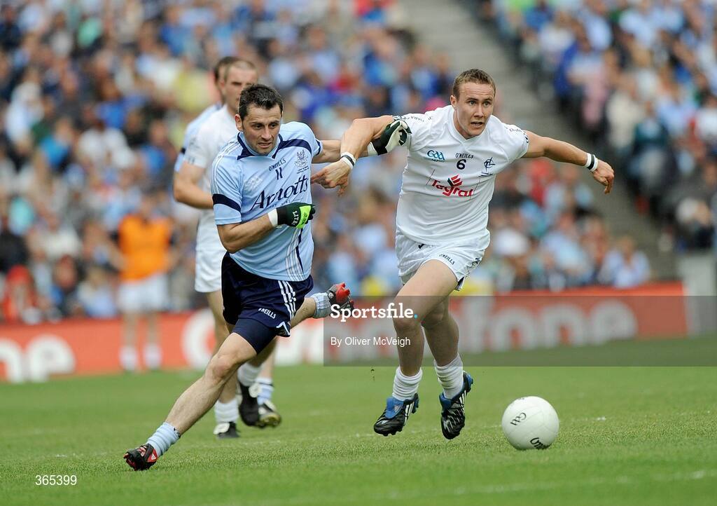 12 July 2009; Alan Brogan, Dublin, in action against Brian Flanagan, Kildare. GAA Football Leinster Senior Championship Final, Dublin v Kildare, Croke Park, Dublin. Picture credit: Oliver McVeigh / SPORTSFILE