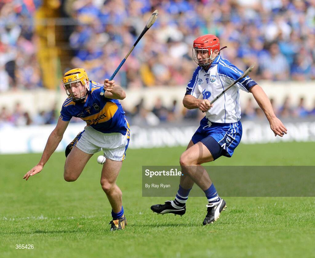 12 July 2009; Padraic Maher, Tipperary, in action against Seamus Prendergast, Waterford. GAA Hurling Munster Senior Championship Final, Tipperary v Waterford, Semple Stadium, Thurles, Co. Tipperary. Picture credit: Ray Ryan / SPORTSFILE