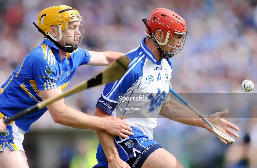 12 July 2009; Seamus Prendergast, Waterford, in action against Padraic Maher, Tipperary. GAA Hurling Munster Senior Championship Final, Tipperary v Waterford, Semple Stadium, Thurles, Co. Tipperary. Picture credit: Ray Ryan / SPORTSFILE